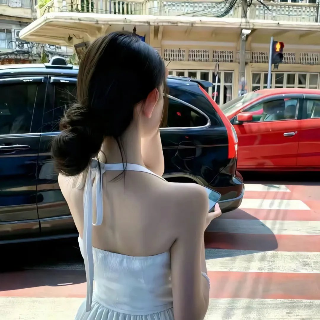 比基尼怪女